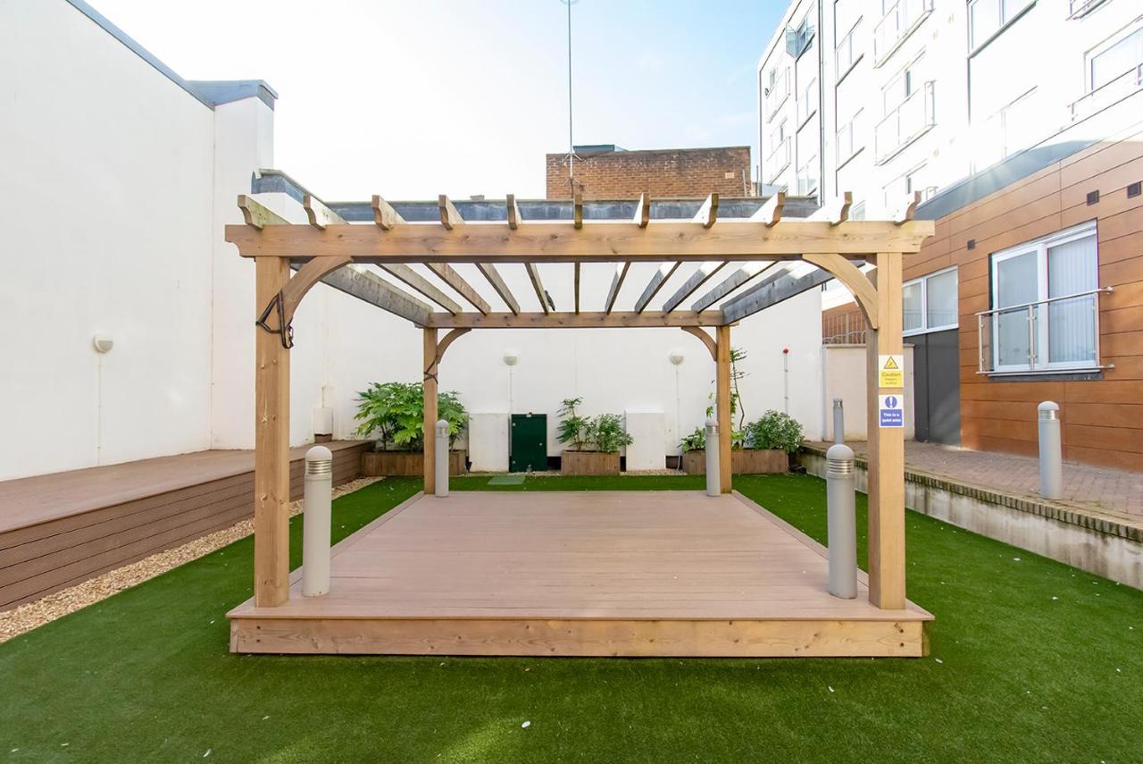 Апартаменты Modern 1 Bed Flat 2 Mins Walk From Restaurants Bars Clubs & Beach! Wow! Борнмут Экстерьер фото